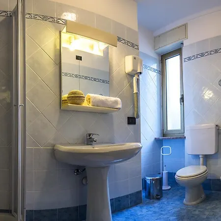 Ristorante Della Sacra サンタンブロージョ・ディ・トリーノ