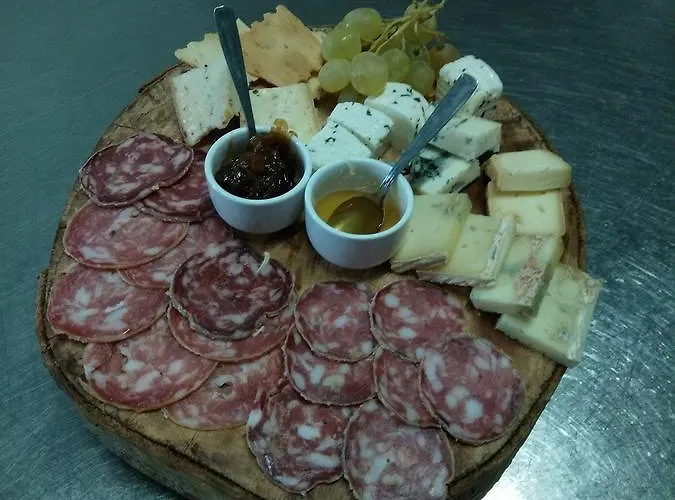 Ristorante Della Sacra 호텔 2*