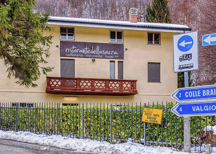 호텔 Ristorante Della Sacra 2*