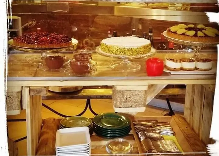 호텔 Ristorante Della Sacra 2*